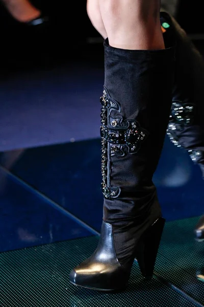 Look 77